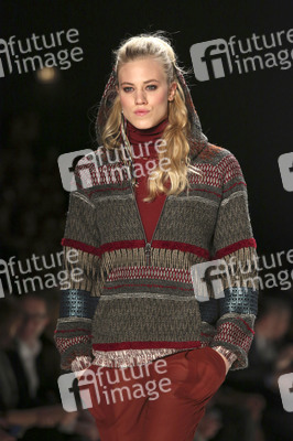 Riani Fashion Show auf der Mercedes-Benz Fashion Week Autumn/Winter 2016 in Berlin