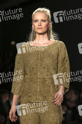 Riani Fashion Show auf der Mercedes-Benz Fashion Week Autumn/Winter 2016 in Berlin