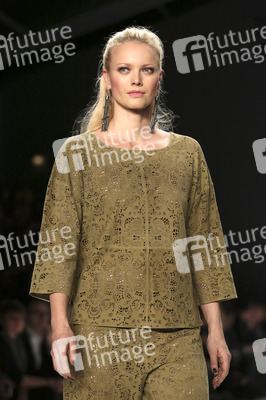 Riani Fashion Show auf der Mercedes-Benz Fashion Week Autumn/Winter 2016 in Berlin