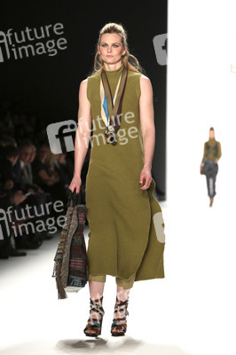 Riani Fashion Show auf der Mercedes-Benz Fashion Week Autumn/Winter 2016 in Berlin