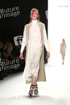 Riani Fashion Show auf der Mercedes-Benz Fashion Week Autumn/Winter 2016 in Berlin