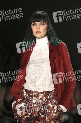 Riani Fashion Show auf der Mercedes-Benz Fashion Week Autumn/Winter 2016 in Berlin