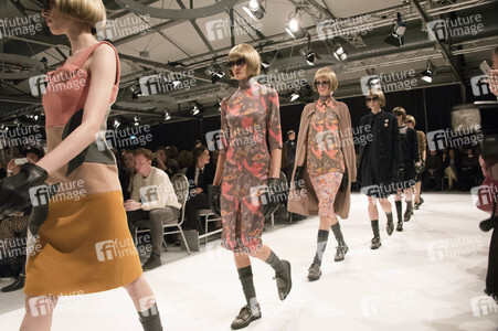 Kilian Kerner Fashion Show auf der Mercedes-Benz Fashion Week Autumn/Winter 2016 in Berlin