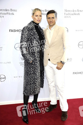 Guido Maria Kretschmer Fashion Show auf der Mercedes-Benz Fashion Week Autumn/Winter 2016 in Berlin