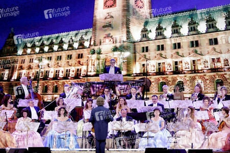 Konzert von André Rieu mit seimem Orchester in Hamburg