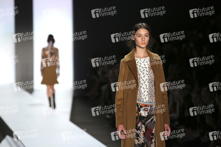 Dorothee Schumacher Fashion Show auf der Mercedes-Benz Fashion Week Autumn/Winter 2016 in Berlin