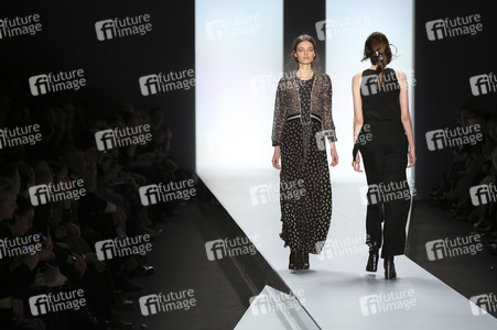 Dorothee Schumacher Fashion Show auf der Mercedes-Benz Fashion Week Autumn/Winter 2016 in Berlin