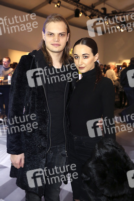 Baldessarini Fashion Show auf der Mercedes-Benz Fashion Week Autumn/Winter 2016 in Berlin