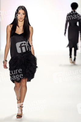 Dimitri Fashion Show auf der Mercedes-Benz Fashion Week Autumn/Winter 2016 in Berlin