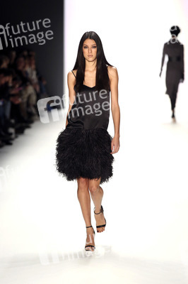 Dimitri Fashion Show auf der Mercedes-Benz Fashion Week Autumn/Winter 2016 in Berlin