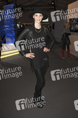 Emre Erdemoglu Fashion Show auf der Mercedes-Benz Fashion Week Autumn/Winter 2016 in Berlin
