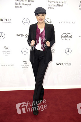 Emre Erdemoglu Fashion Show auf der Mercedes-Benz Fashion Week Autumn/Winter 2016 in Berlin