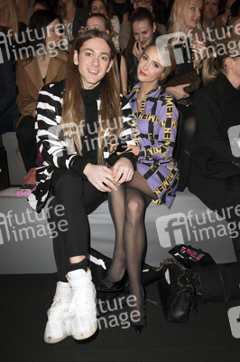 Irene Luft Fashion Show auf der Mercedes-Benz Fashion Week Autumn/Winter 2016 in Berlin