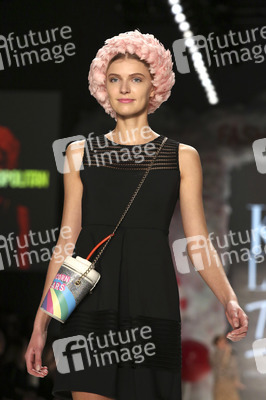 Key Looks Fashion Show auf der Mercedes-Benz Fashion Week Autumn/Winter 2016 in Berlin