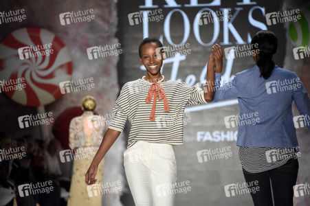 Key Looks Fashion Show auf der Mercedes-Benz Fashion Week Autumn/Winter 2016 in Berlin