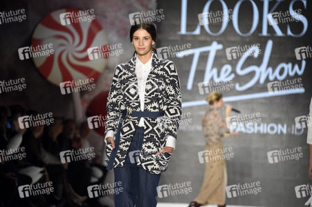 Key Looks Fashion Show auf der Mercedes-Benz Fashion Week Autumn/Winter 2016 in Berlin
