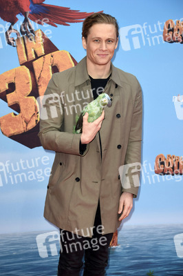 Filmpremiere 'Robinson Crusoe' in Berlin