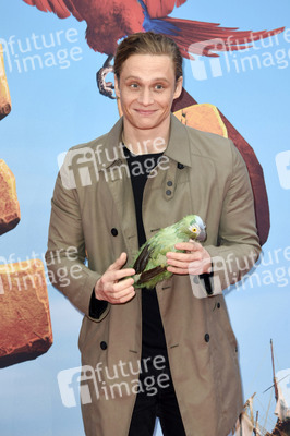Filmpremiere 'Robinson Crusoe' in Berlin