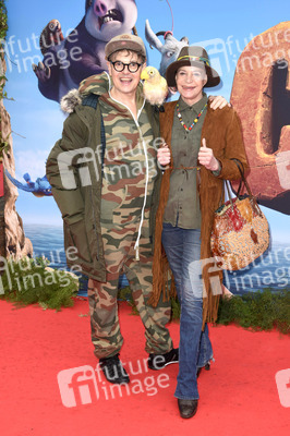 Filmpremiere 'Robinson Crusoe' in Berlin