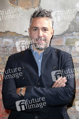 Photocall zur TV Koch-Competition 'Kitchen Impossible' in Hamburg