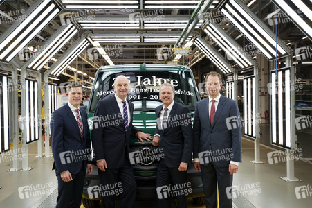 Jubiläumsfeier '25 Jahre Mercedes-Benz Werk Ludwigsfelde'