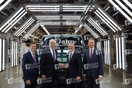 Jubiläumsfeier '25 Jahre Mercedes-Benz Werk Ludwigsfelde'