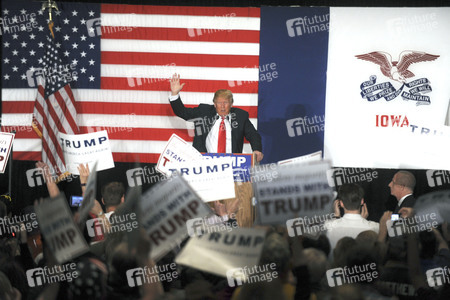 Wahlkampfrede von Donald Trump in Cedar Rapids