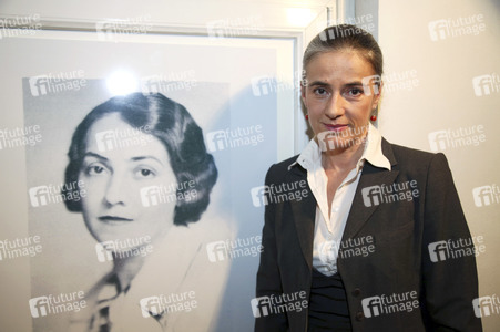 Mercedes Echerer, Schauspielerin, Moderatorin