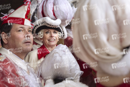 Henriette Reker und die Roten Funken in Köln