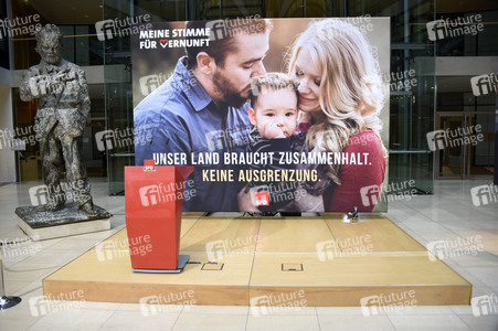 Pressekonferenz und Plakatvorstellung mit Sigmar Gabriel