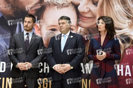 Pressekonferenz und Plakatvorstellung mit Sigmar Gabriel