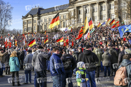 Pegida Großkundgebung in Dresden