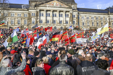 Pegida Großkundgebung in Dresden