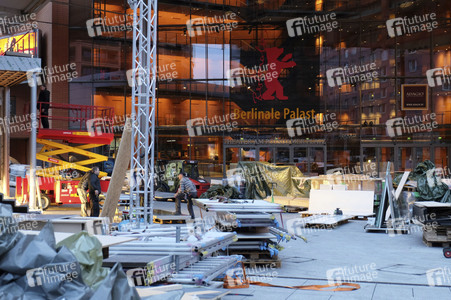 Aufbauarbeiten für die Berlinale 2016