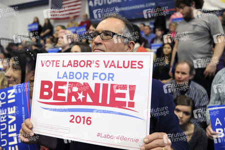 Wahlkampfrede von Bernie Sanders in Portsmouth