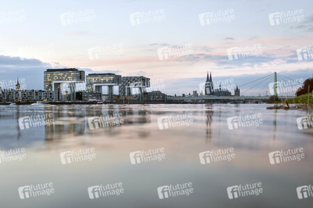 Hochwasser am Rhein in Köln