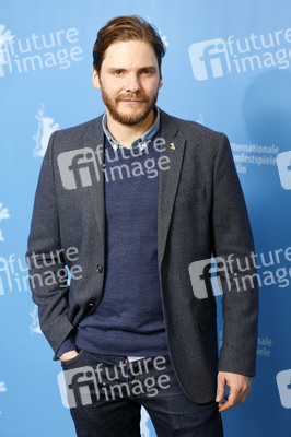 'Alone In Berlin / Jeder stirbt für sich allein' Photocall, Berlinale 2016