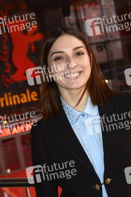 Maria Valverde Photoshooting, Berlinale 2016