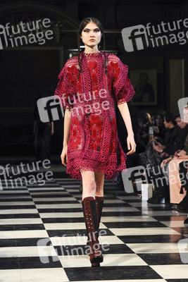 Bora Aksu Fashion Show, London Fashion Week AW16