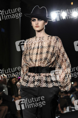 DAKS Fashion Show, London Fashion Week AW16
