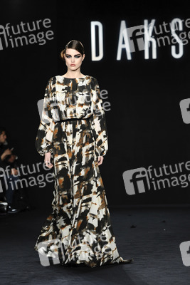 DAKS Fashion Show, London Fashion Week AW16