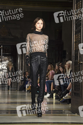 Felder Felder Fashion Show, London Fashion Week AW16