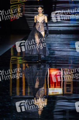 Andres Sarda Fashion Show, Mercedes-Benz Fashion Week Madrid AW16