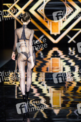 Andres Sarda Fashion Show, Mercedes-Benz Fashion Week Madrid AW16