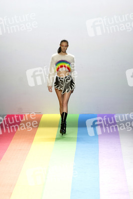 Maria Escote Fashion Show, Mercedes-Benz Fashion Week Madrid AW16
