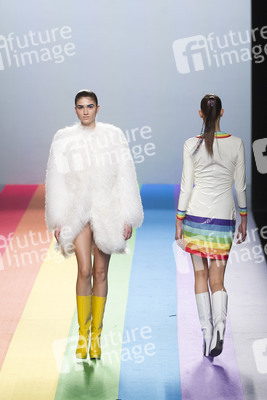 Maria Escote Fashion Show, Mercedes-Benz Fashion Week Madrid AW16