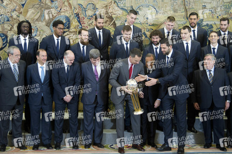 König Felipe empfängt das Real Madrid Basket Team in Madrid
