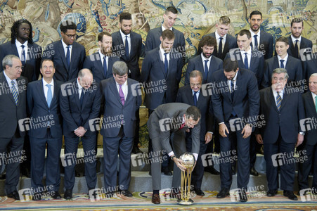 König Felipe empfängt das Real Madrid Basket Team in Madrid