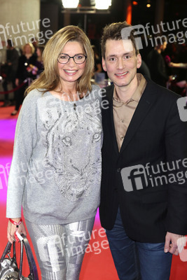 Gala-Premiere der Eisrevue 'Holiday on Ice - Passion' in Berlin