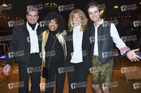 Premiere der 3. Winterspielzeit des Circus Krone in München